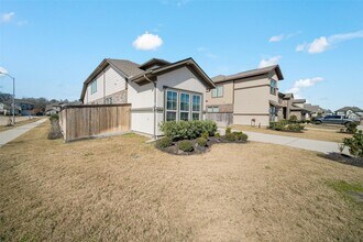 Building Photo - 1811 Smithers Landing Dr
