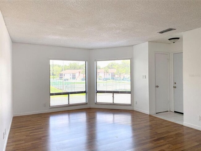 Building Photo - 2622 Lemon Tree Ln