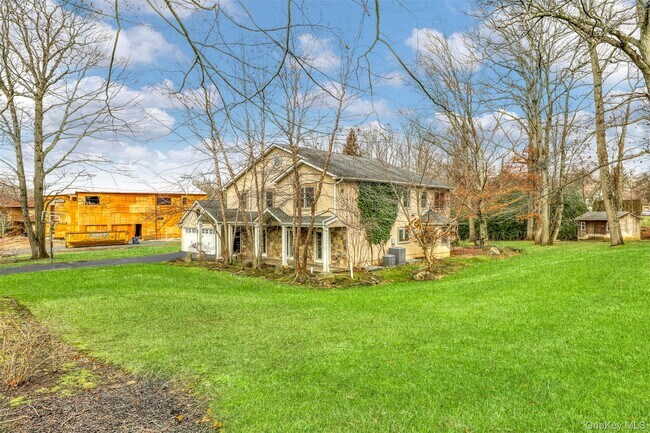 Foto del edificio - 14 Judith Ln