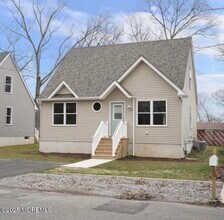 Building Photo - 567 Sica Ln