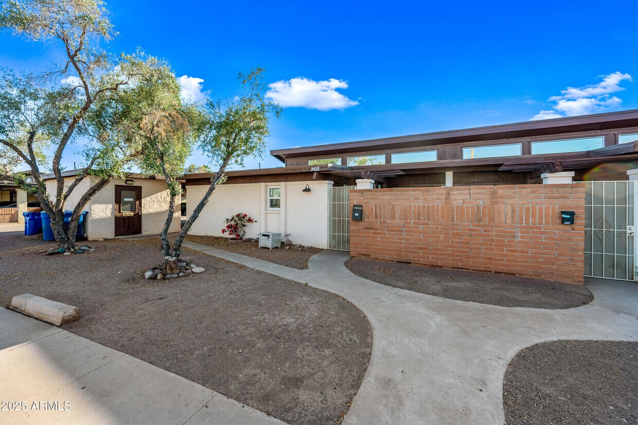 Foto principal - 507 W Pebble Beach Dr