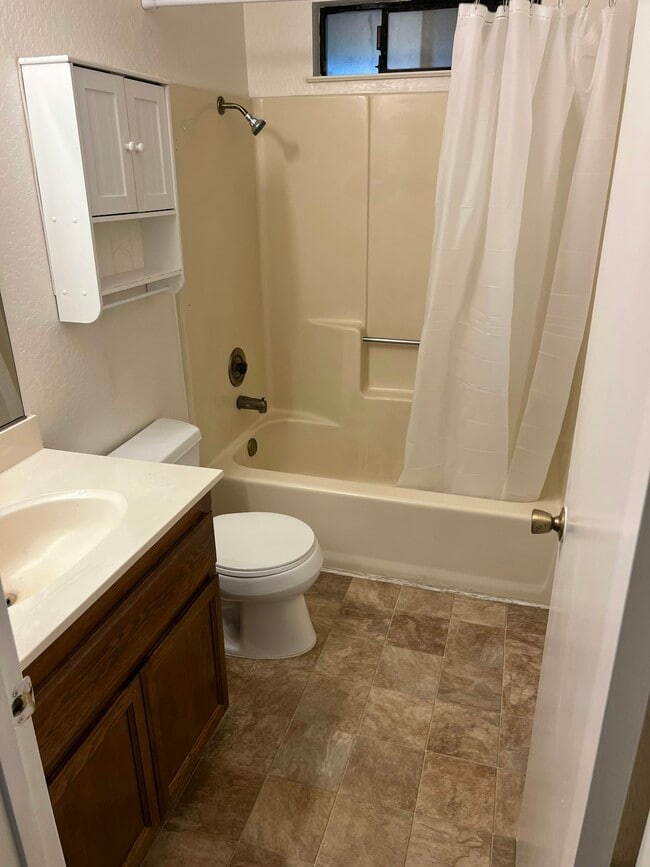 Building Photo - 4464 Pomo Cir