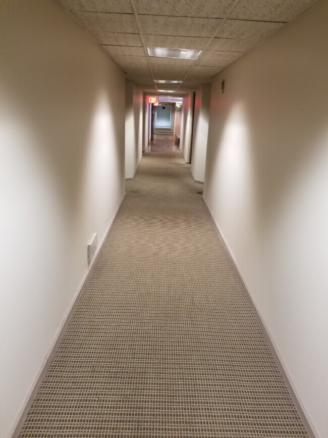 Foto del edificio - 171 Wellington Ct