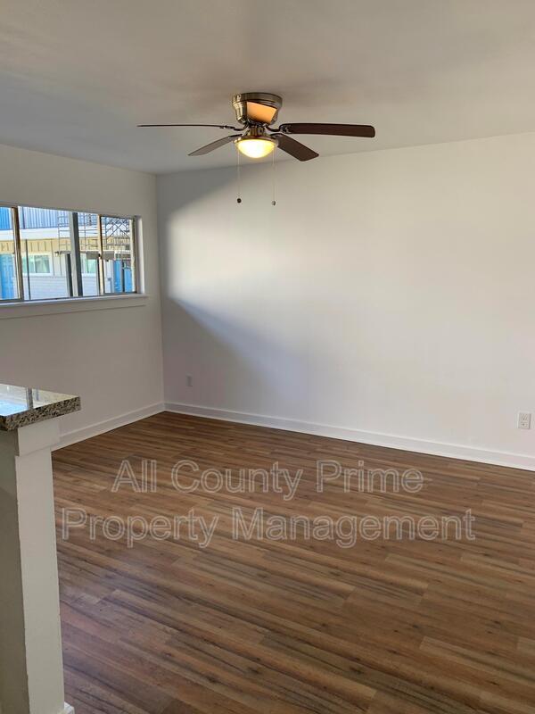 Building Photo - 4706 Yellowstone Blvd
