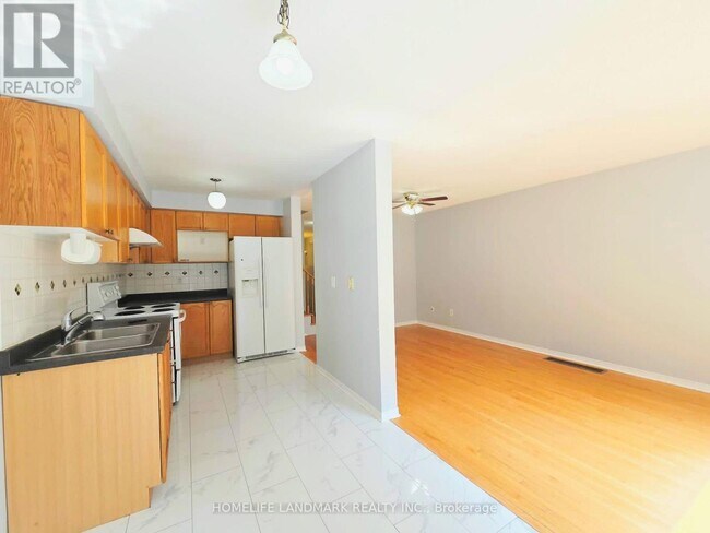 Photo du bâtiment - 1480 Britannia Rd W