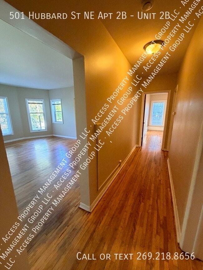 Foto del edificio - 501 Hubbard St NE