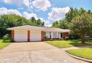 Building Photo - 1725 Rolling Stone Dr