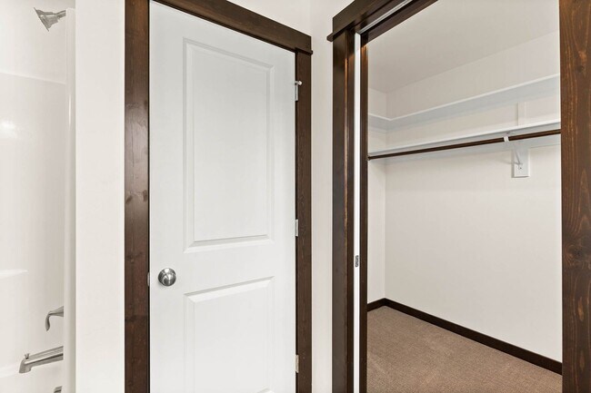Foto del edificio - 853 Rookery Ln