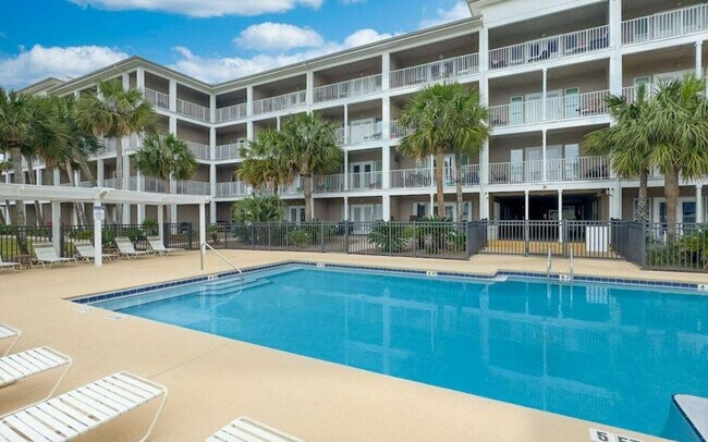 Foto del edificio - 572 E Beach Blvd
