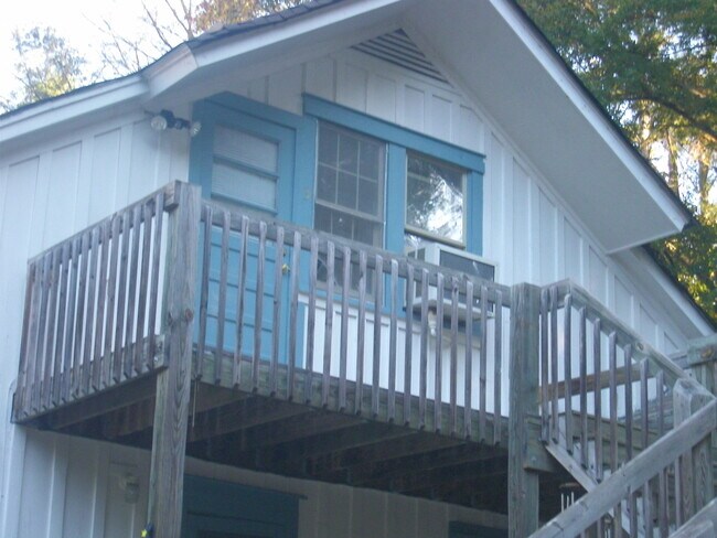 Foto del edificio - 285 Sycamore Dr