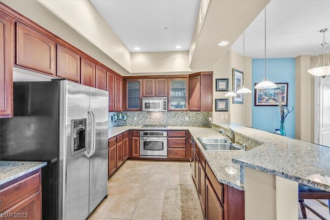 Foto del edificio - 62 E Serene Ave