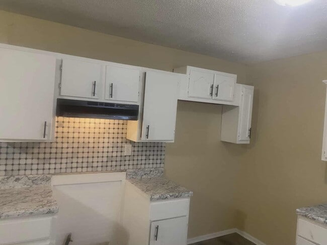 Foto del edificio - 95 W Mallory Ave