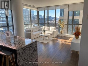 Building Photo - 8 Charlotte St