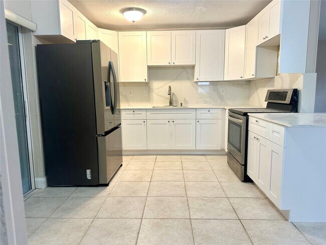 Foto del edificio - 7907 SW 3rd St