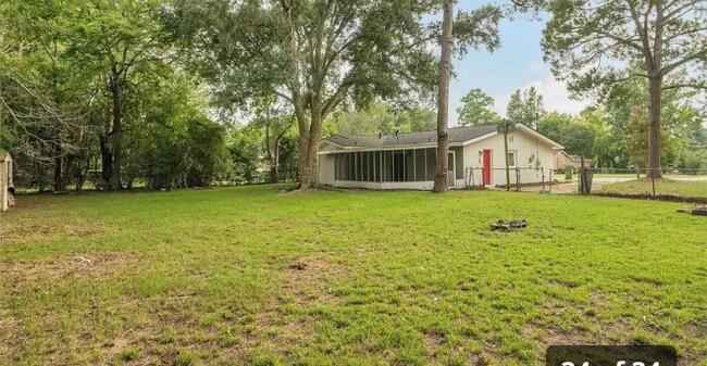 Foto del edificio - 725 Queensbury Dr