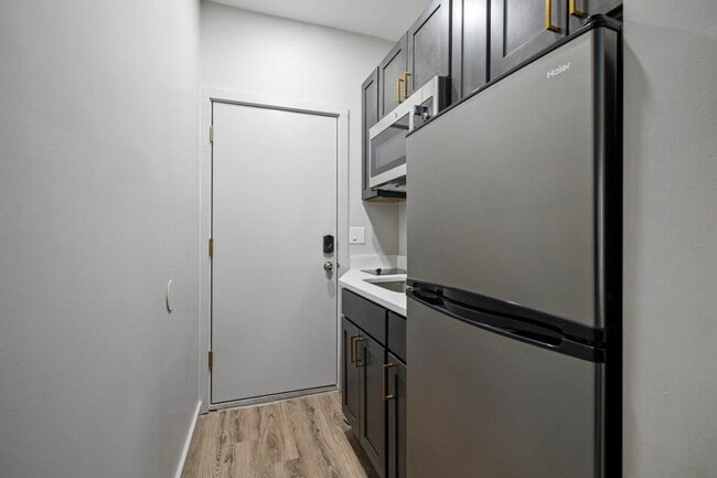 Building Photo - 154 NY-211