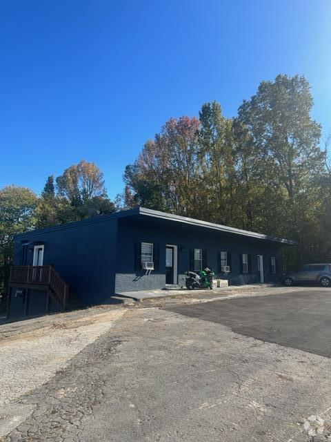 Building Photo - 1601 Wildwood Ave SE