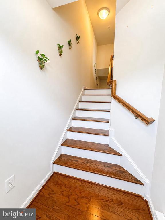 Building Photo - 22605 Winding Woods Way