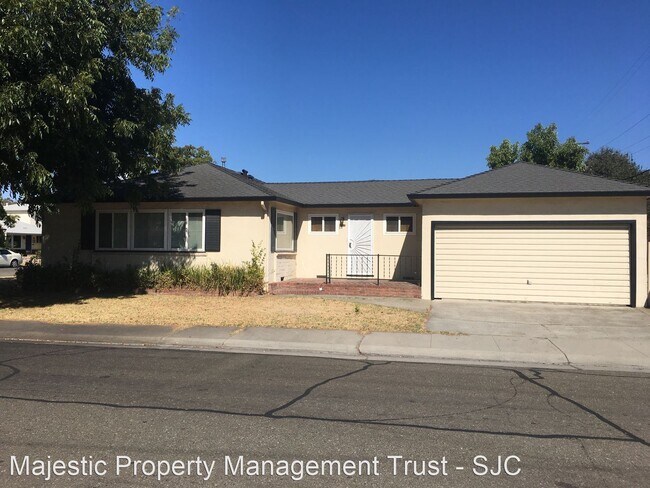 Building Photo - 3 br, 2 bath House - 158 W McKenzie Ave
