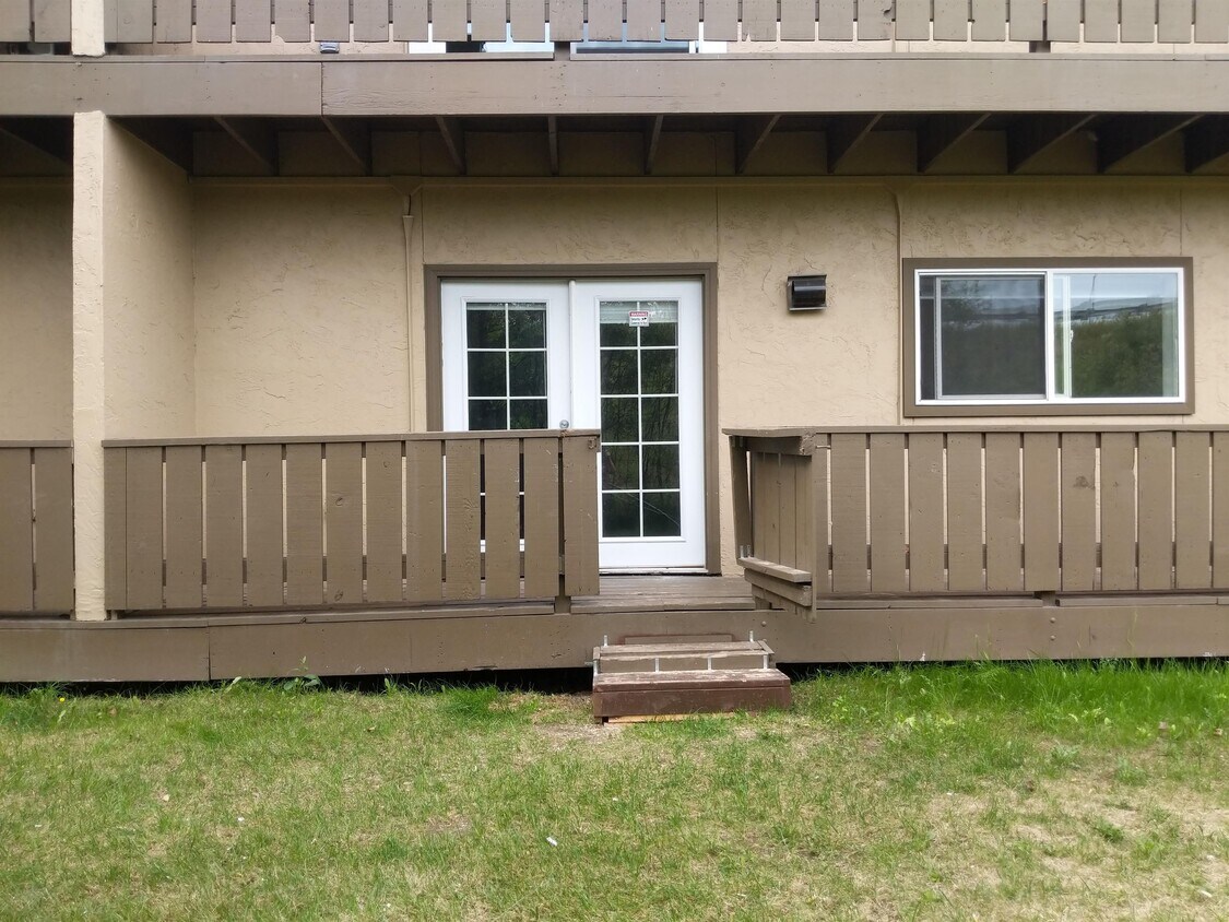 228 Woodridge St, Fairbanks, AK 99709 Townhome Rentals in Fairbanks