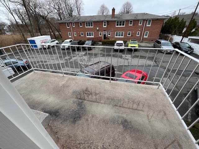 Building Photo - 96 Shore Rd