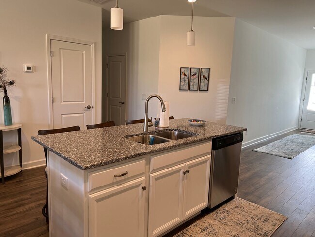 Foto del edificio - Beautiful Home in the Westhill Community -...