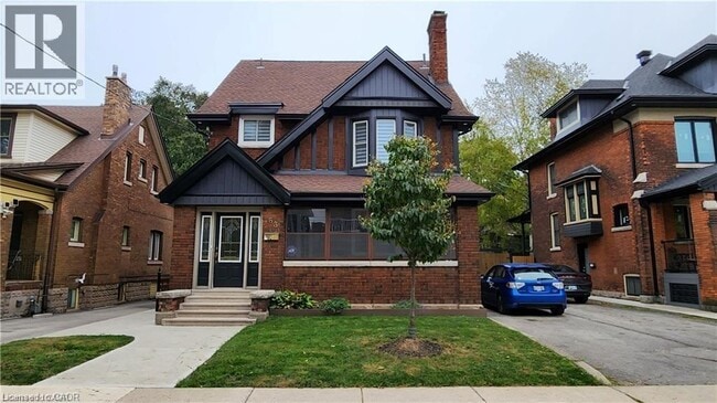 Building Photo - 63 Holton Ave S