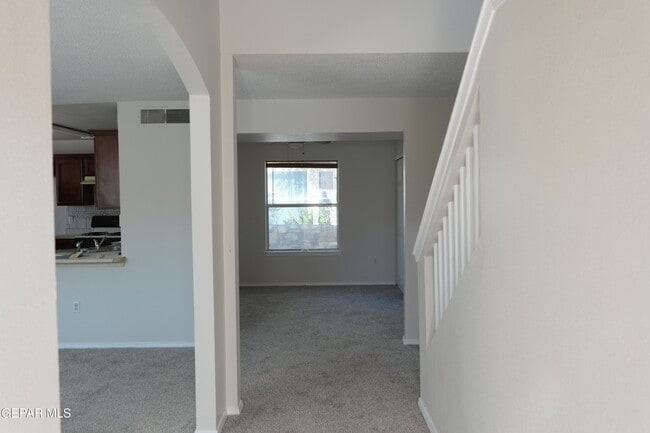 Building Photo - 661 Paseo Sereno Dr