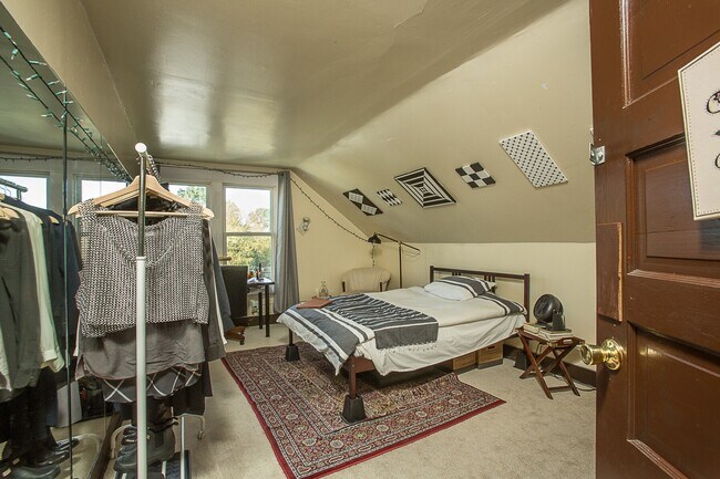 Foto del edificio - 2136-2138 Summit St