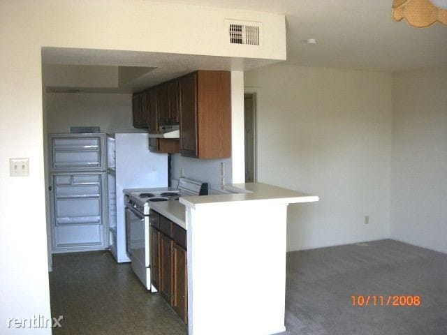 Building Photo - 13330 Emily Rd