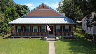 Building Photo - 602 Garwood St