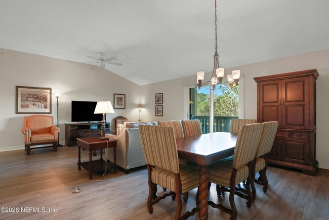 Foto del edificio - 965 Registry Blvd