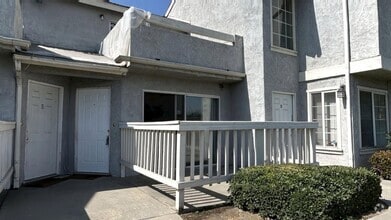 Building Photo - 190 W Walnut Ave
