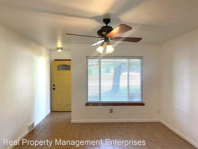 Building Photo - 3 br, 2 bath House - 1817 Hardy Dr