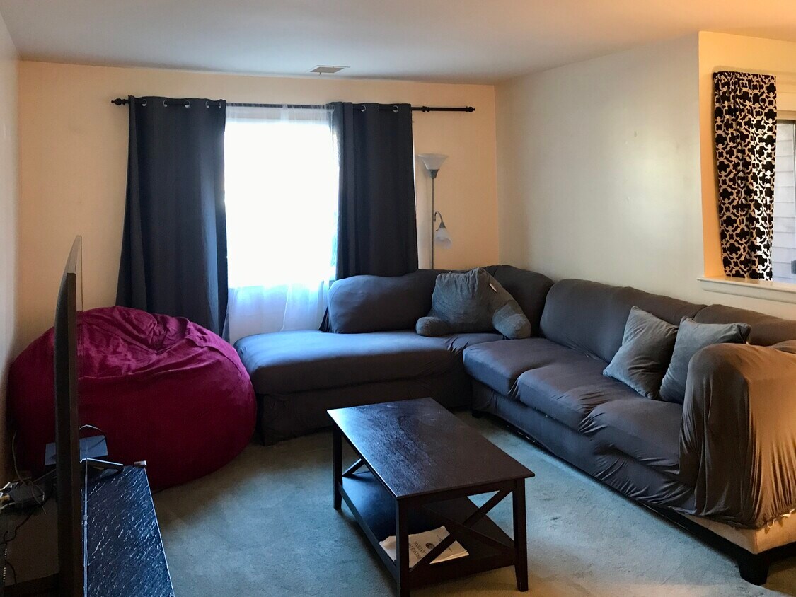 3125 Sayre Dr Unit 3125, Princeton, NJ 08540 Condo for Rent in