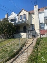 Building Photo - 7139 Greenwood Ave