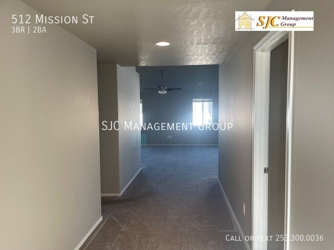Foto del edificio - Three bedroom 2 bath home for rent in Moxee