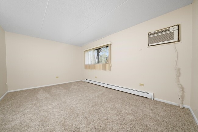 Building Photo - 7305 Tiffany Dr