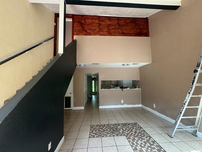 Building Photo - 1860 Nekoma Ct