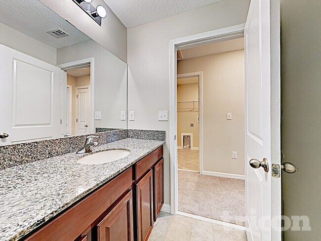 Foto del edificio - 10027 RoseMary Leaf Ln