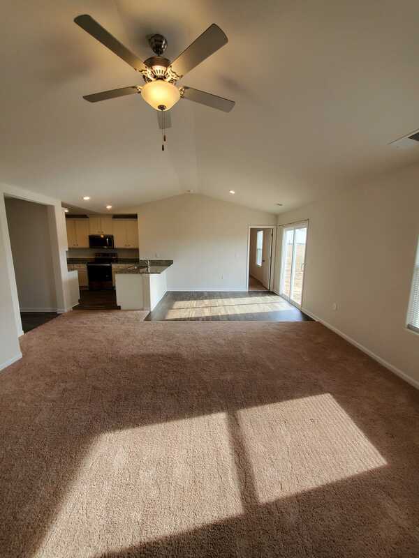 Building Photo - 257 Caffee Dr