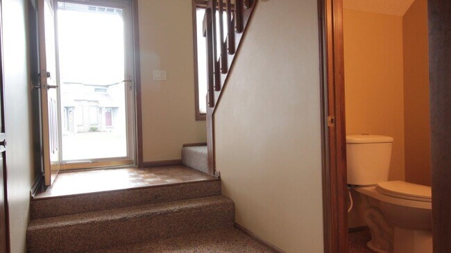 Foto del edificio - 7039 Thamesford Dr