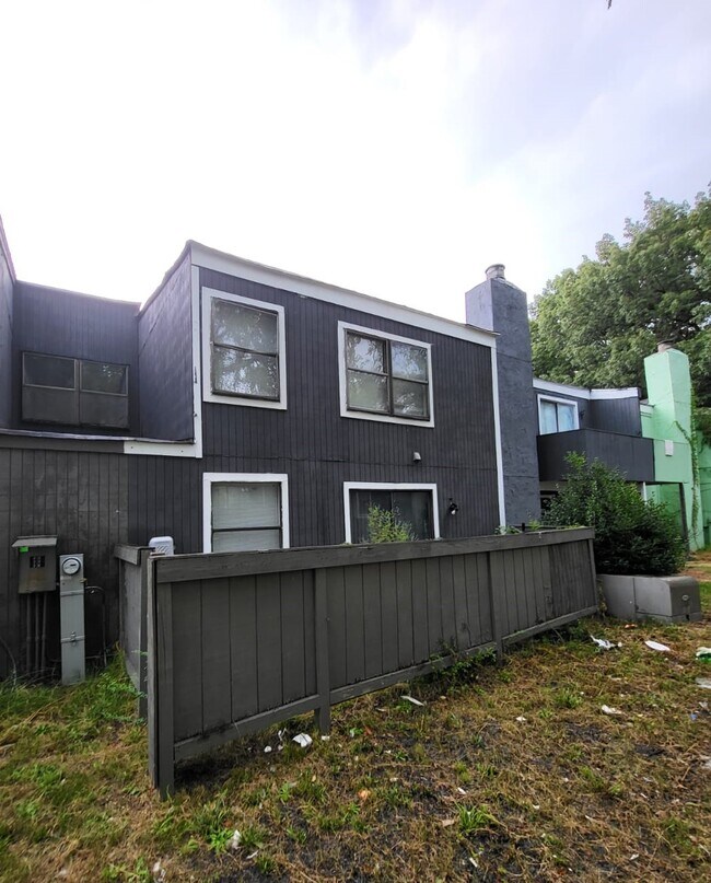 Building Photo - 3350 Kirby Trees Pl