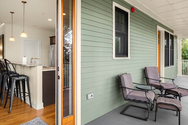 Foto del edificio - 279 E Chestnut St