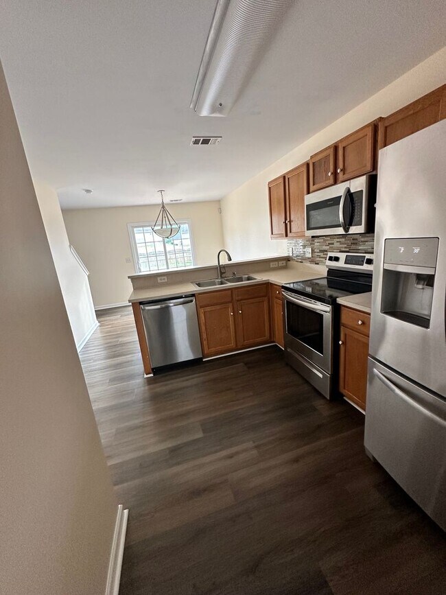 Foto del edificio - 3 bedroom, 2.5 Bath & Pet friendly (small ...