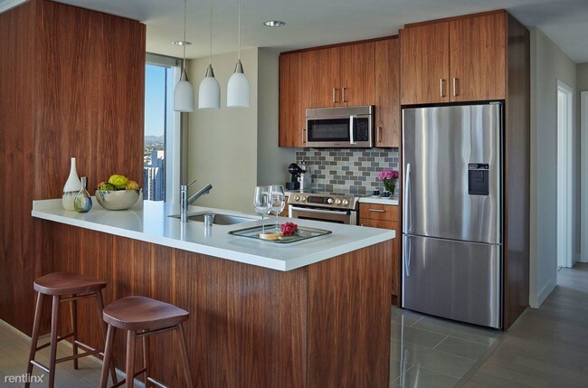 Foto del edificio - 1 br, 1 bath Apartment - The Emerson