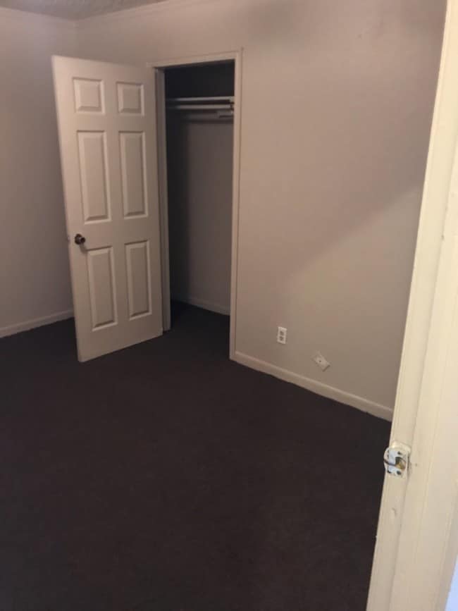 15 Slater Dr, Monroe, LA 71202 House Rental in Monroe, LA