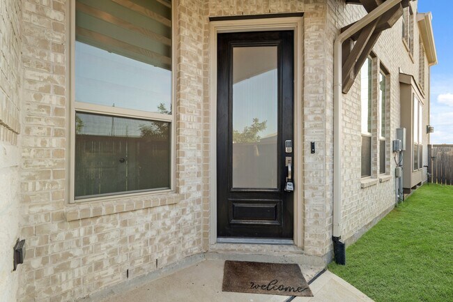 Building Photo - 6579 Scarlet Pond Ln