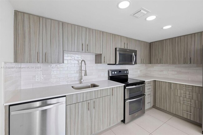 Foto del edificio - 910 West Ave