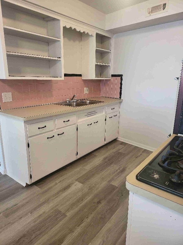 Photo - 6511 Pearl Rd (Parma Heights, OH)